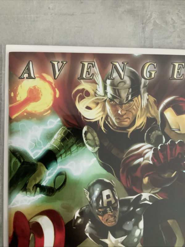 Marvel Comics Avengers #1 2010 1:25 DJurdjevic Variant - Image 2