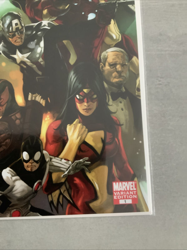 Marvel Comics Avengers #1 2010 1:25 DJurdjevic Variant - Image 4